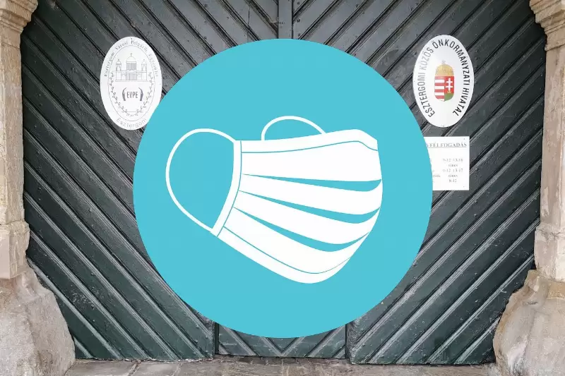 Újra kötelező a maszk a Városházán