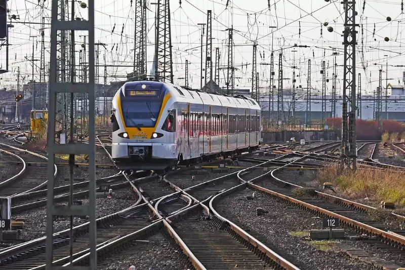 Hétfőtől új vasúti és autóbusz-menetrend