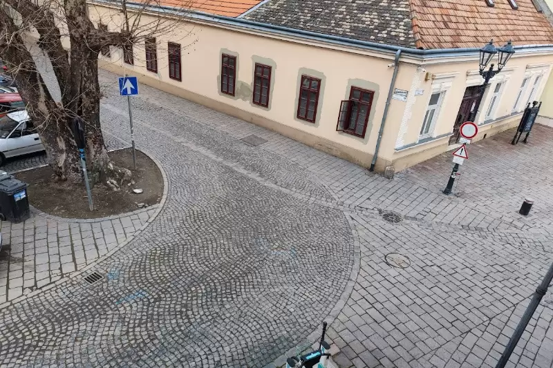 Forgalomkorlátozás a Deák Ferenc utca rekonstrukciója miatt