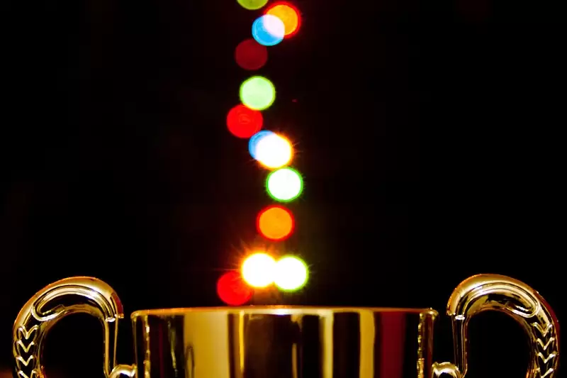 Év végén se maradunk kitüntetettek nélkül