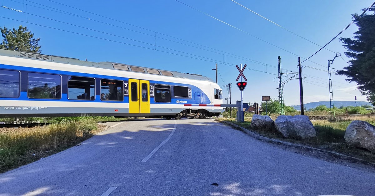 Dobó István úti vasúti átjáró ideiglenes lezárása